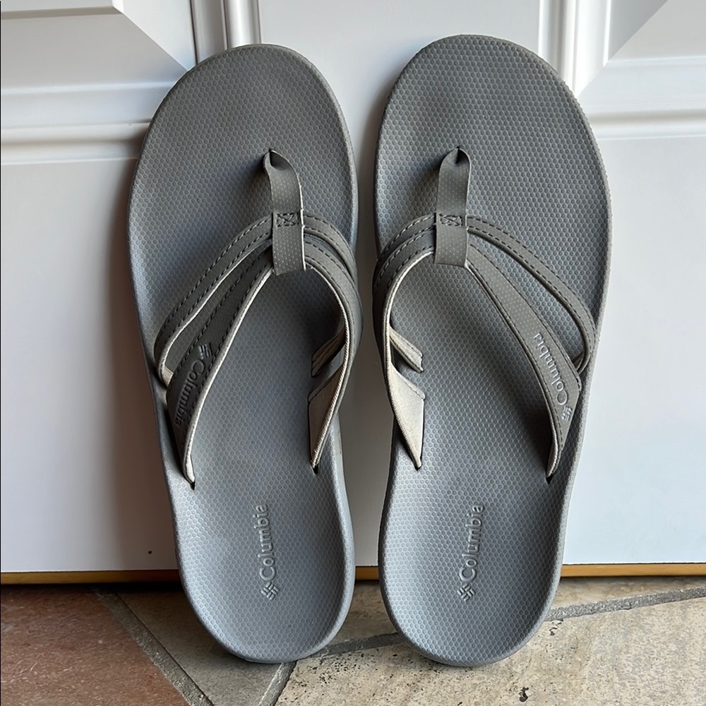 Columbia Gray Flip Flops